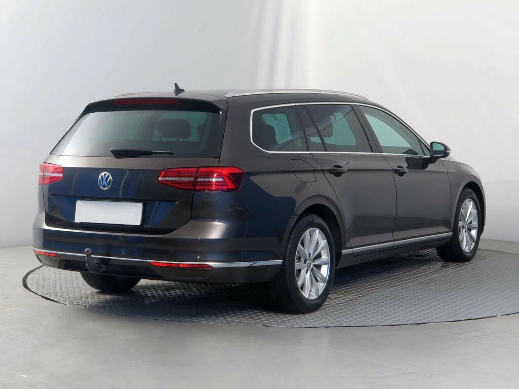 VW Passat Highline 2.0 TDI