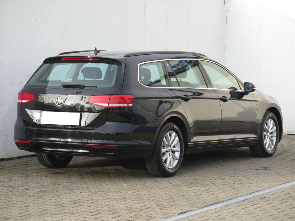 VW Passat Comfortline 2.0 TDI