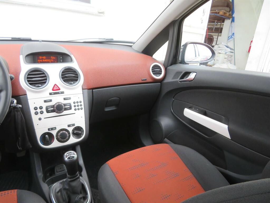 Opel Corsa  1.2 i