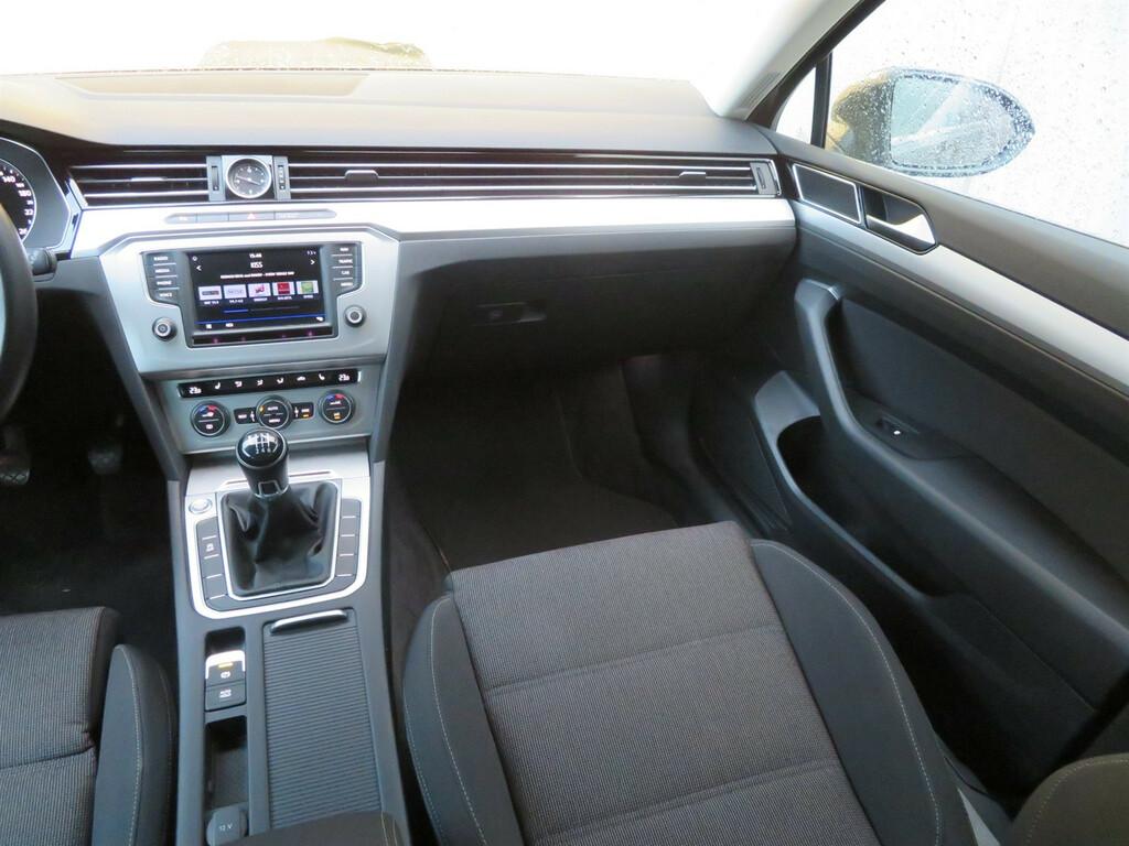 VW Passat Comfortline 2.0 TDI
