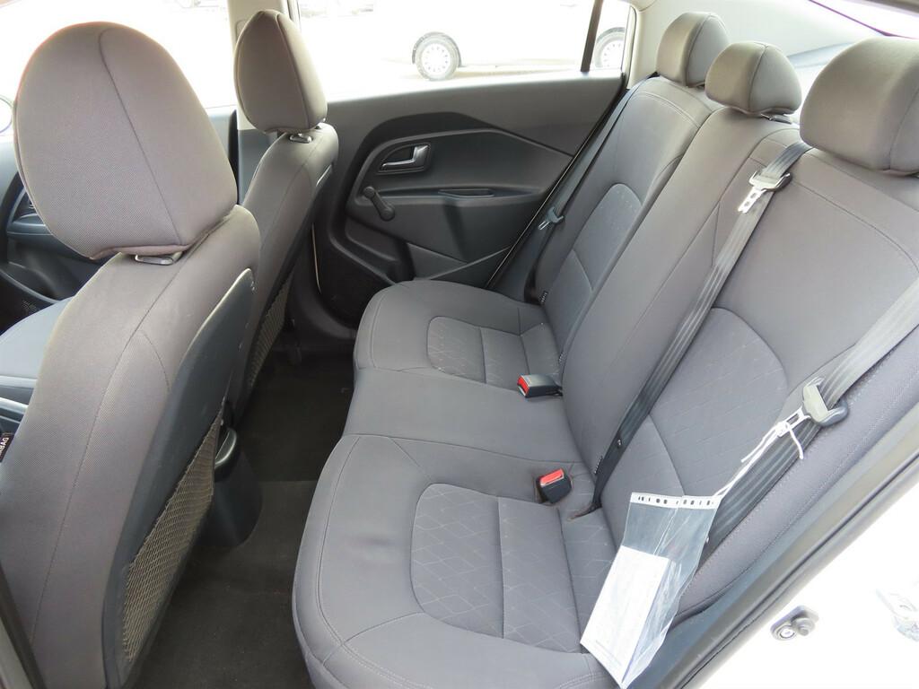 Kia Rio  1.25 CVVT