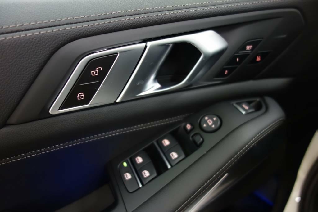 BMW X5 xDrive 30d, A8, 210kW, Mild-hybrid system