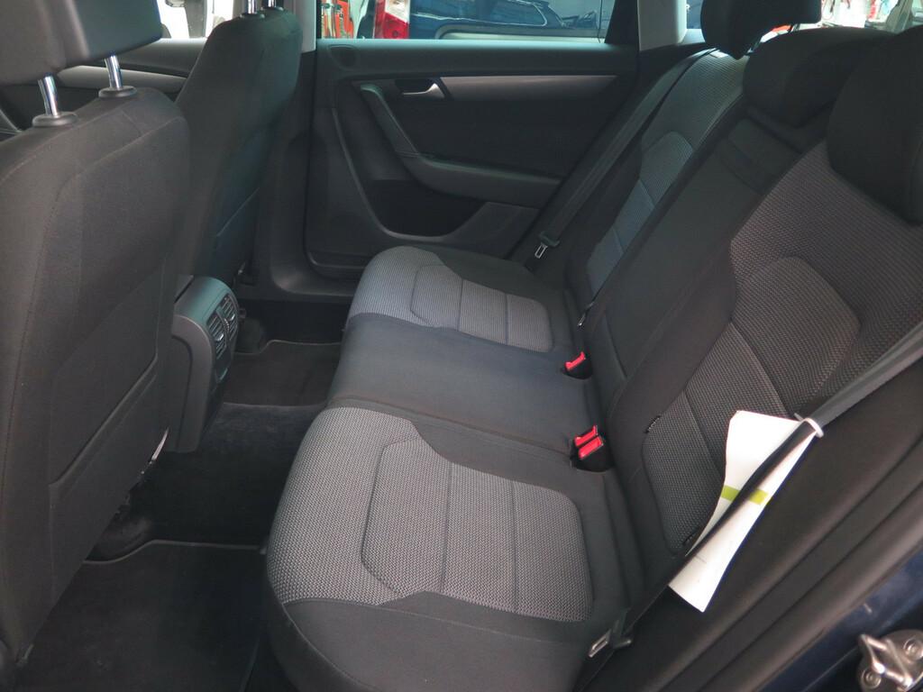 VW Passat Comfortline 2.0 TDI