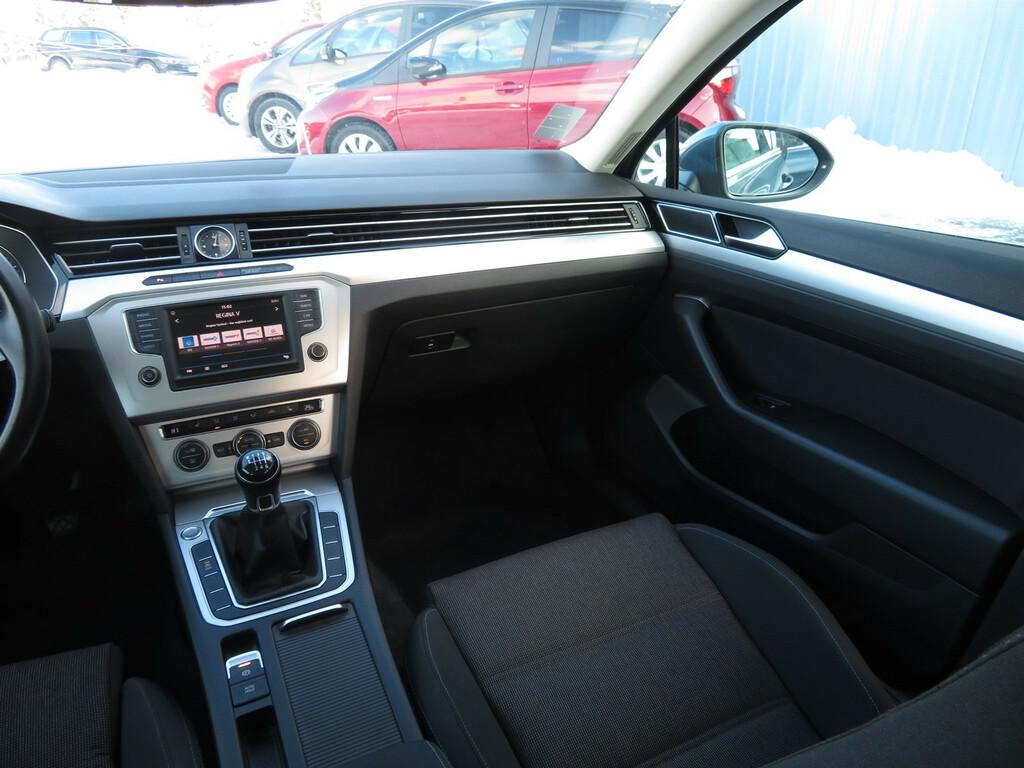 VW Passat Comfortline 2.0 TDI