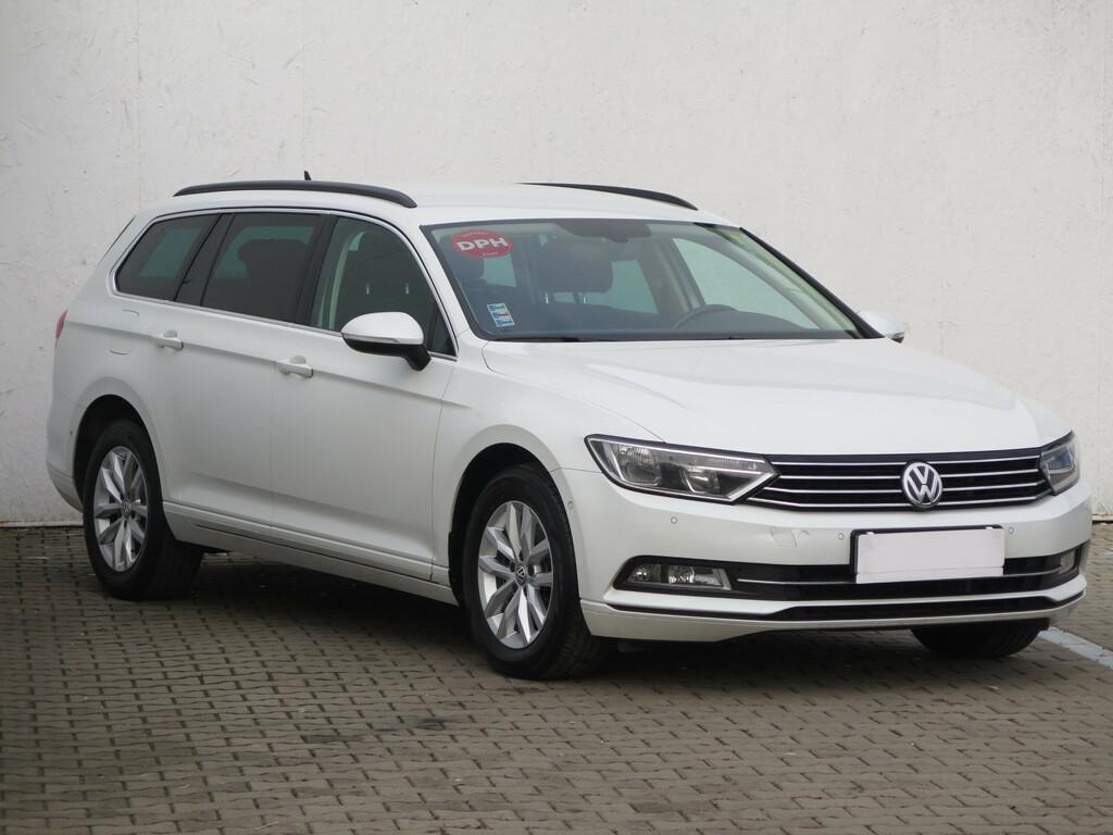 VW Passat Comfortline 2.0 TDI