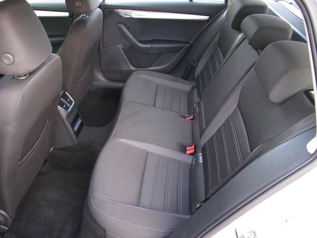 Skoda Octavia Ambition Plus 1.6 TDI