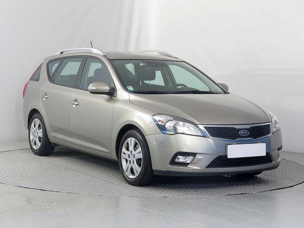 Kia Ceed  1.6 CVVT