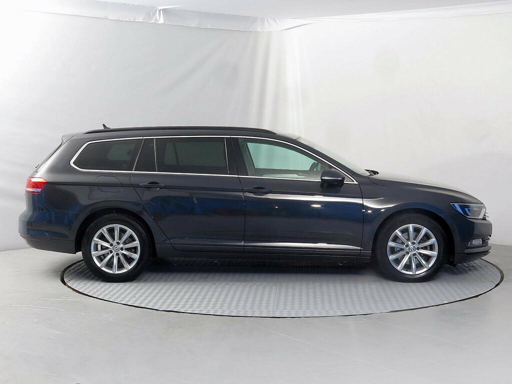 VW Passat Comfortline 2.0 TDI