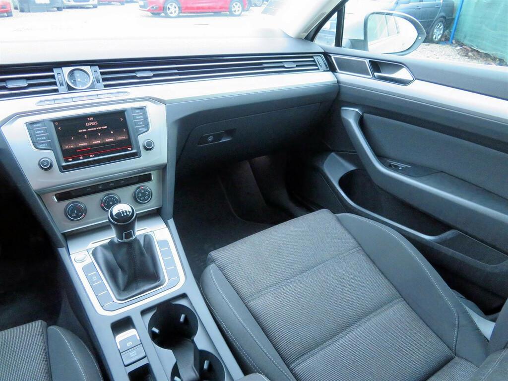 VW Passat Comfortline 2.0 TDI