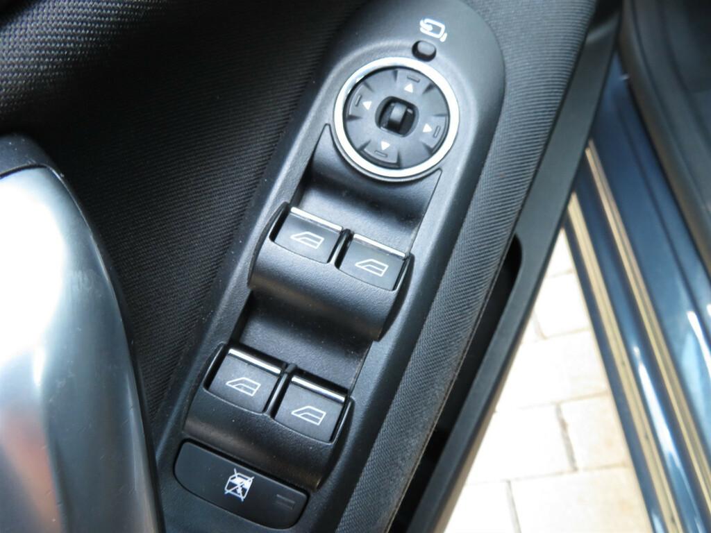 Ford Mondeo  2.0 TDCi