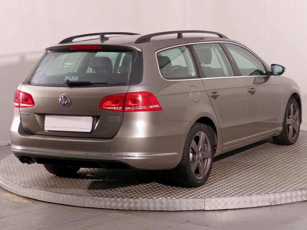 VW Passat Comfortline 2.0 TDI