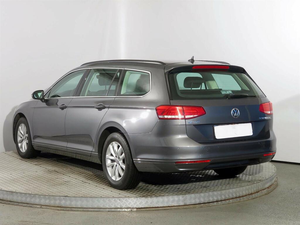 VW Passat Comfortline 2.0 TDI