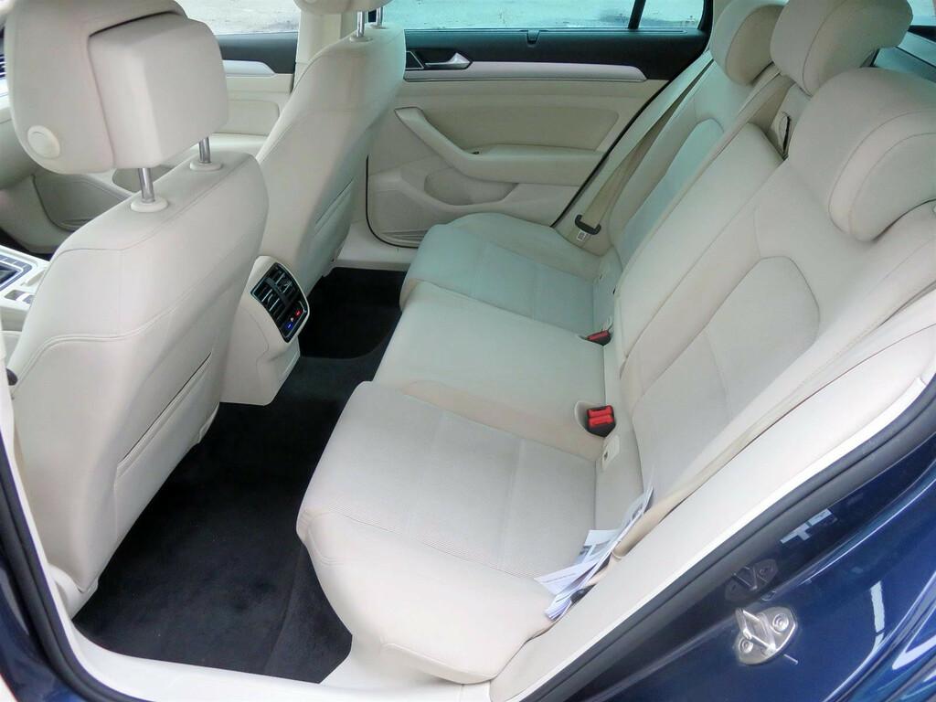 VW Passat  2.0 TDI