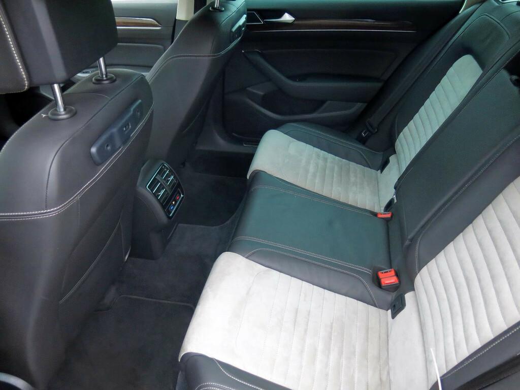 VW Passat Highline 2.0 TDI