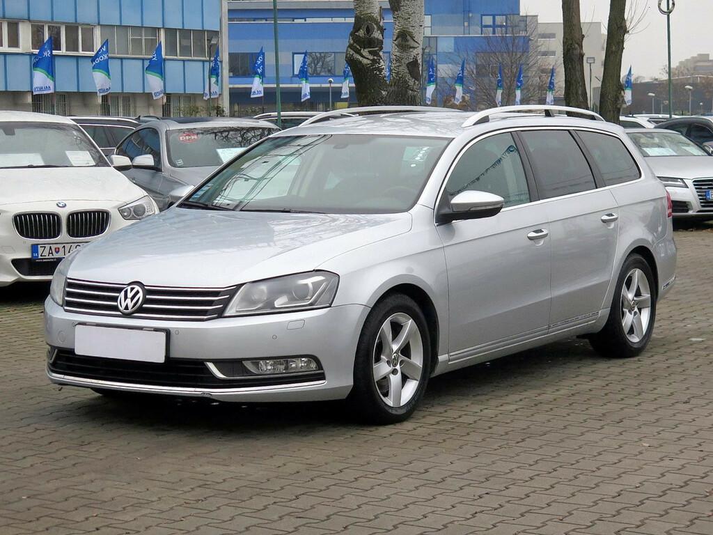 VW Passat Sportline 2.0 TDI