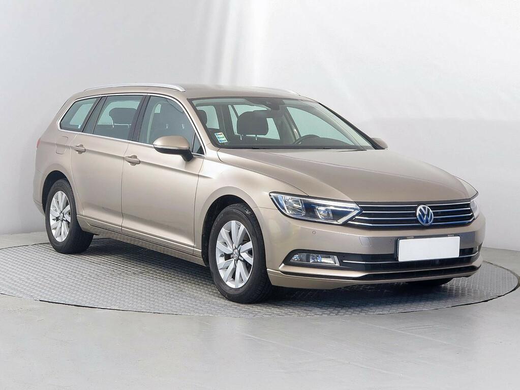 VW Passat Comfortline 2.0 TDI