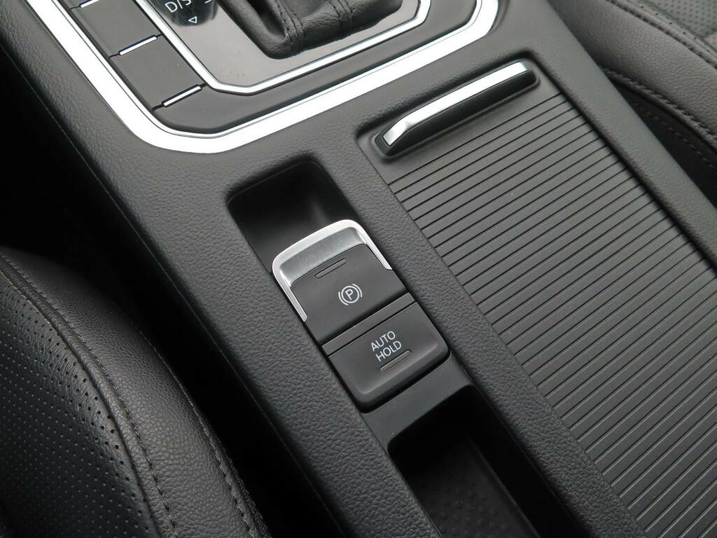 VW Passat Comfortline 2.0 TDI