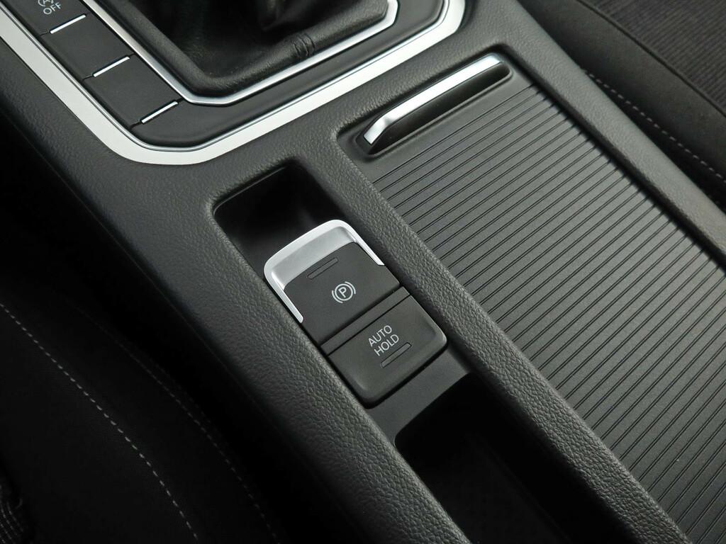 VW Passat Comfortline 2.0 TDI