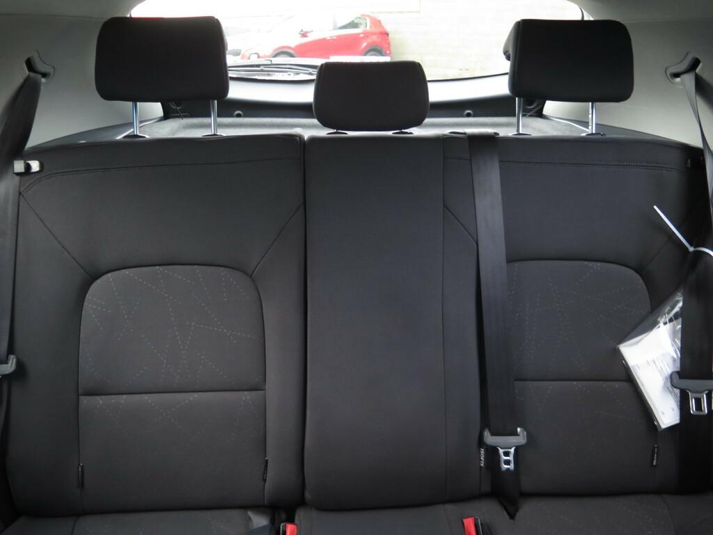 Kia Rio  1.4 CVVT