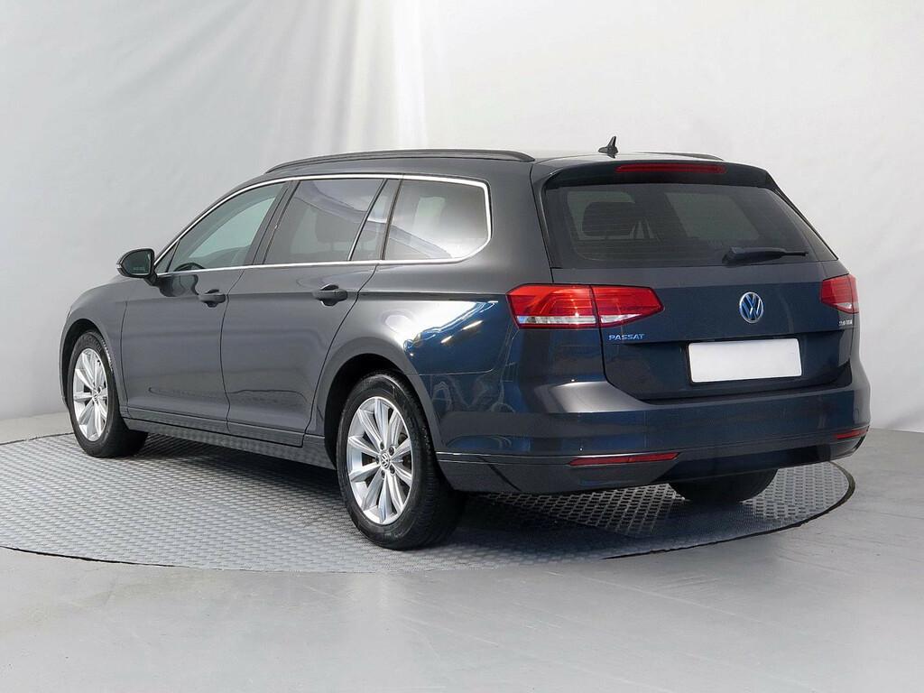 VW Passat Comfortline 2.0 TDI