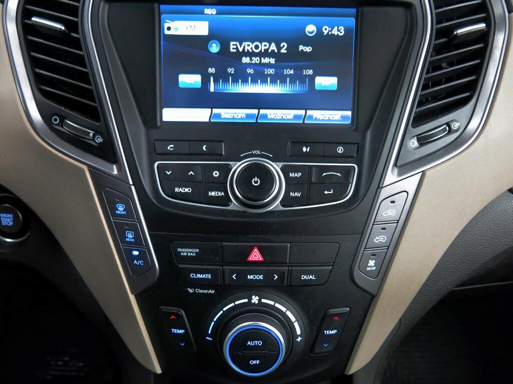 Hyundai Grand Santa Fe  2.2 CRDi