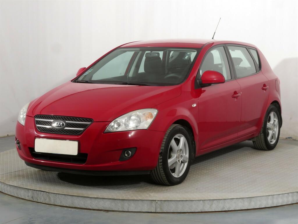 Kia Ceed  1.4 i