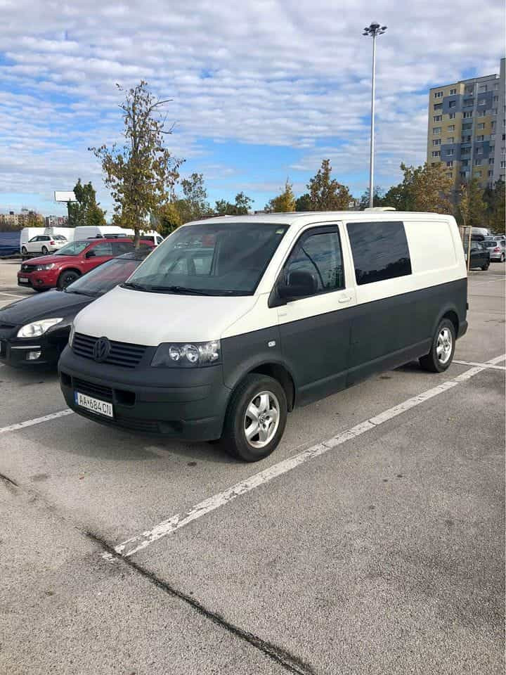 VOLKSWAGEN Transporter