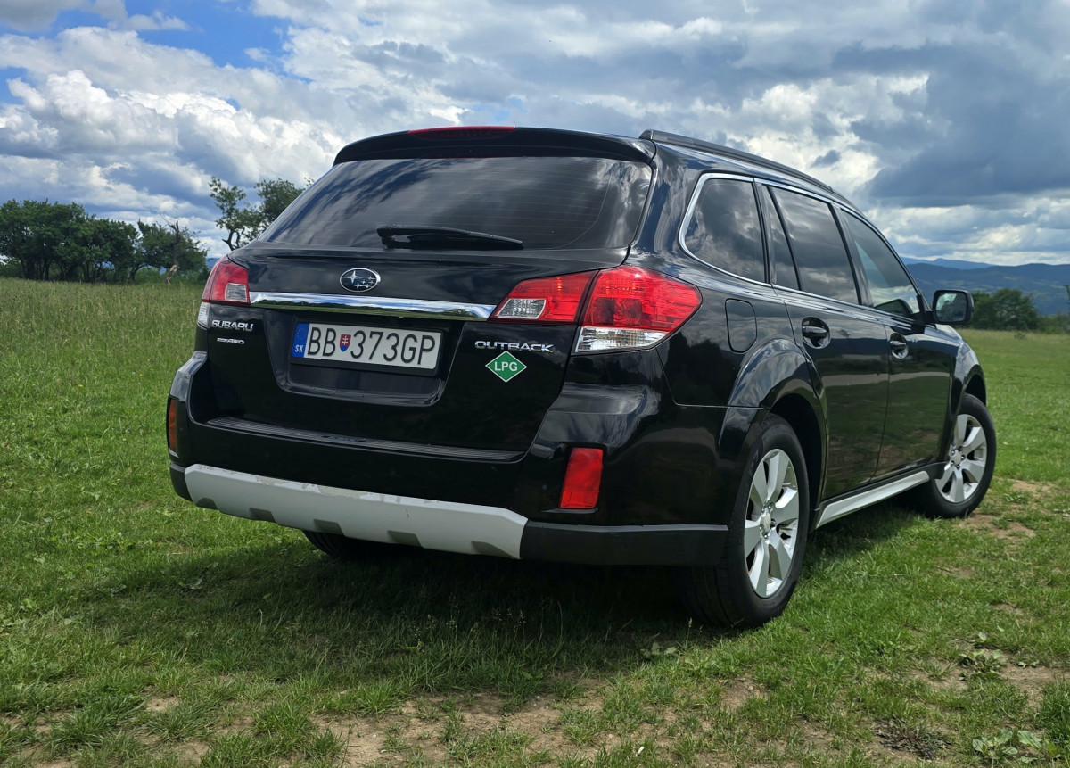 SUBARU Legacy