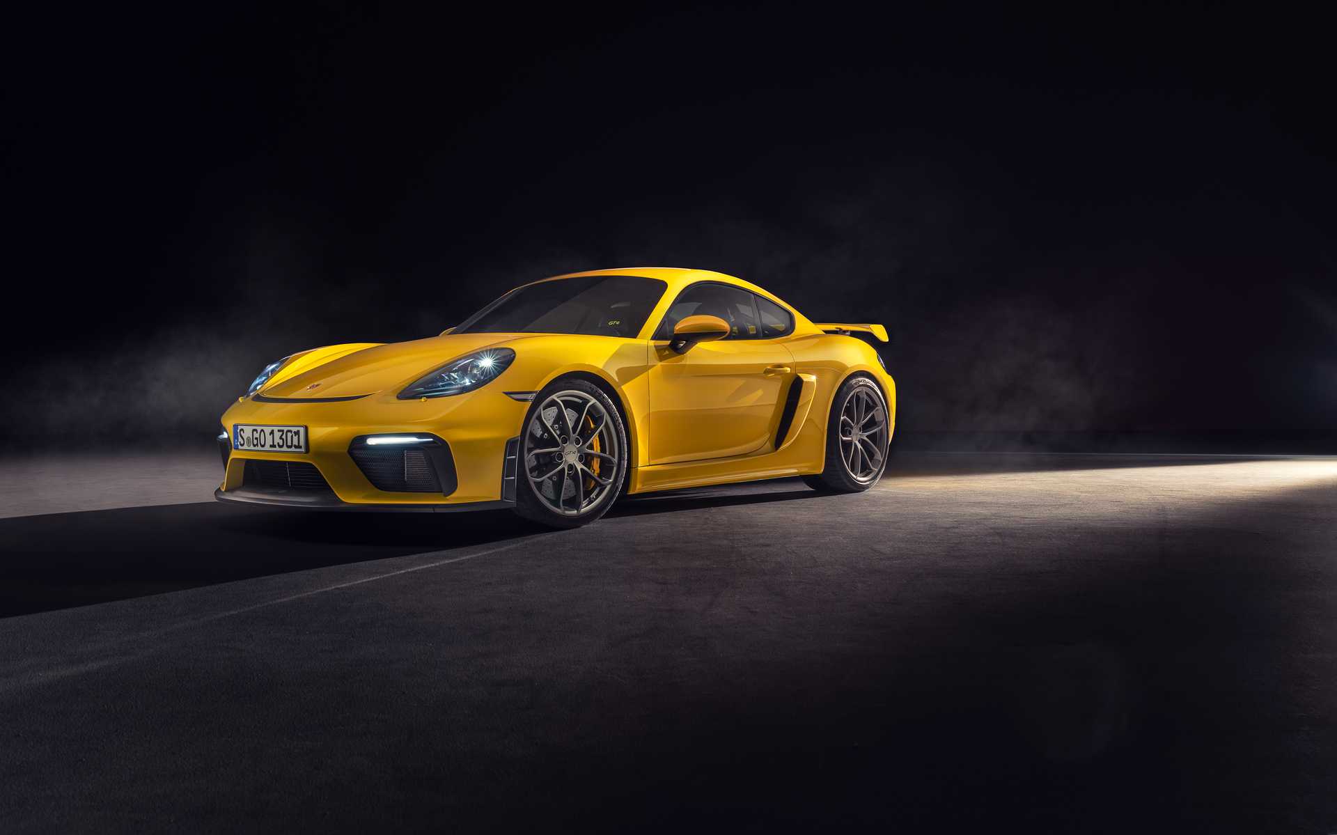 Porsche 718 Cayman GT4  Manual, 420hp, 2019
