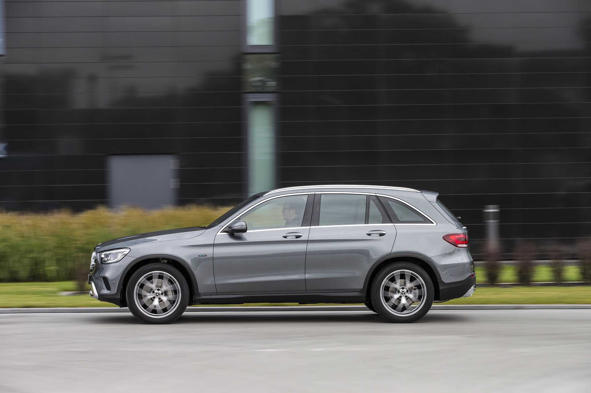 Mercedes-Benz GLC 300 e 4MATIC  9G-Tronic, 211hp, 2020