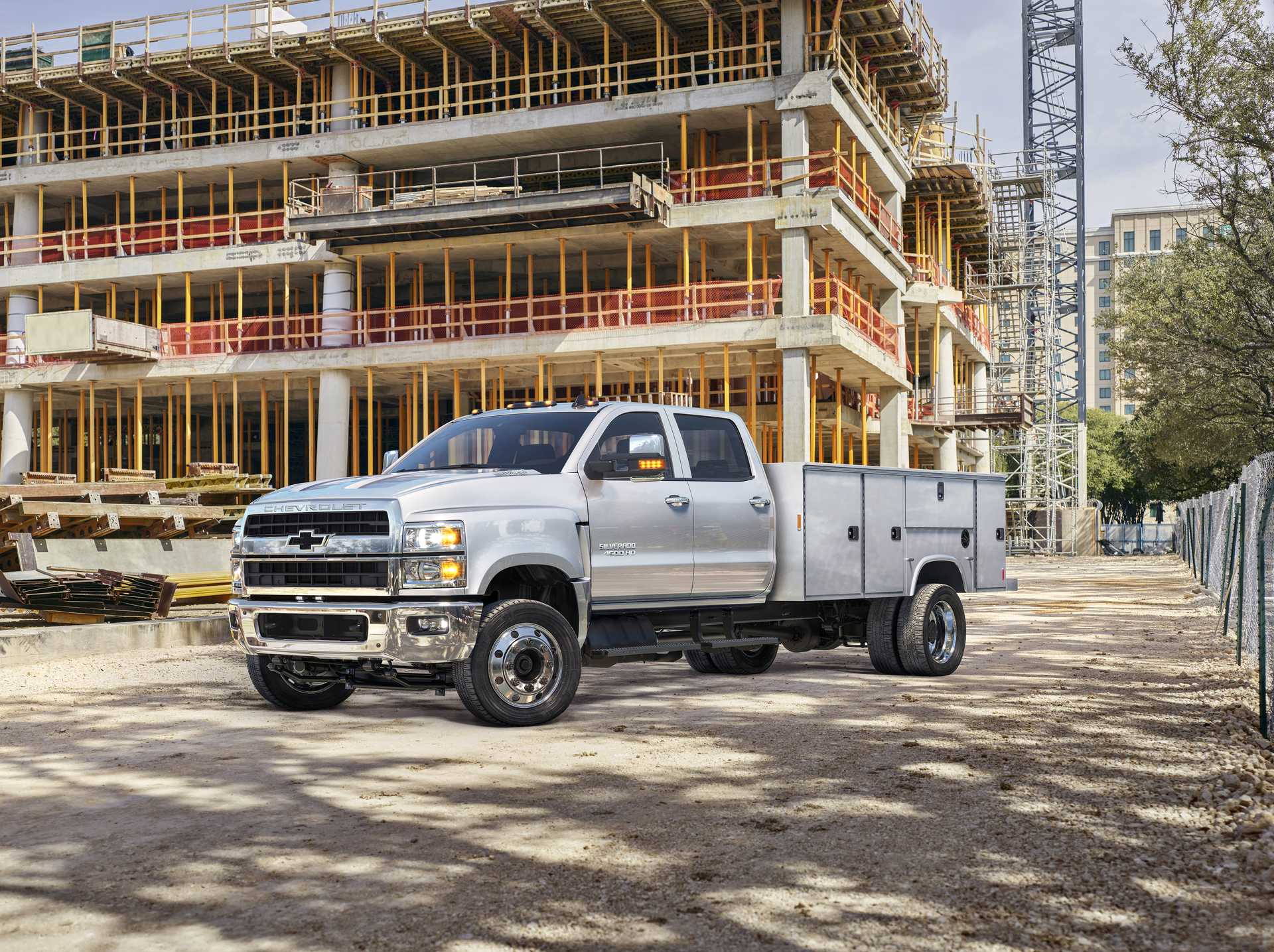 Chevrolet Silverado 4500 HD Crew Cab 6.6 V8 Duramax Automatic, 340hp, 2019