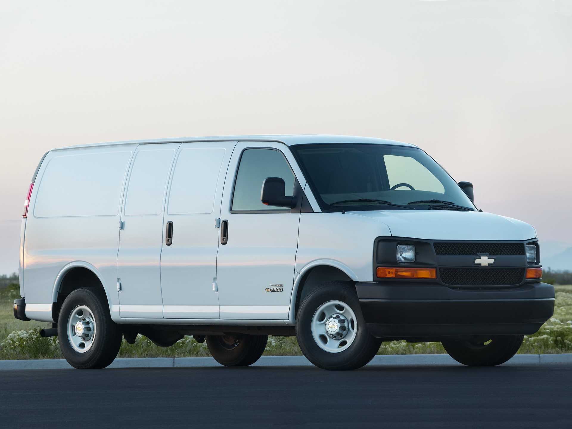 Chevrolet Express G2500 Cargo Van 6.0 V8 FlexFuel Hydra-Matic, 347hp, 2020