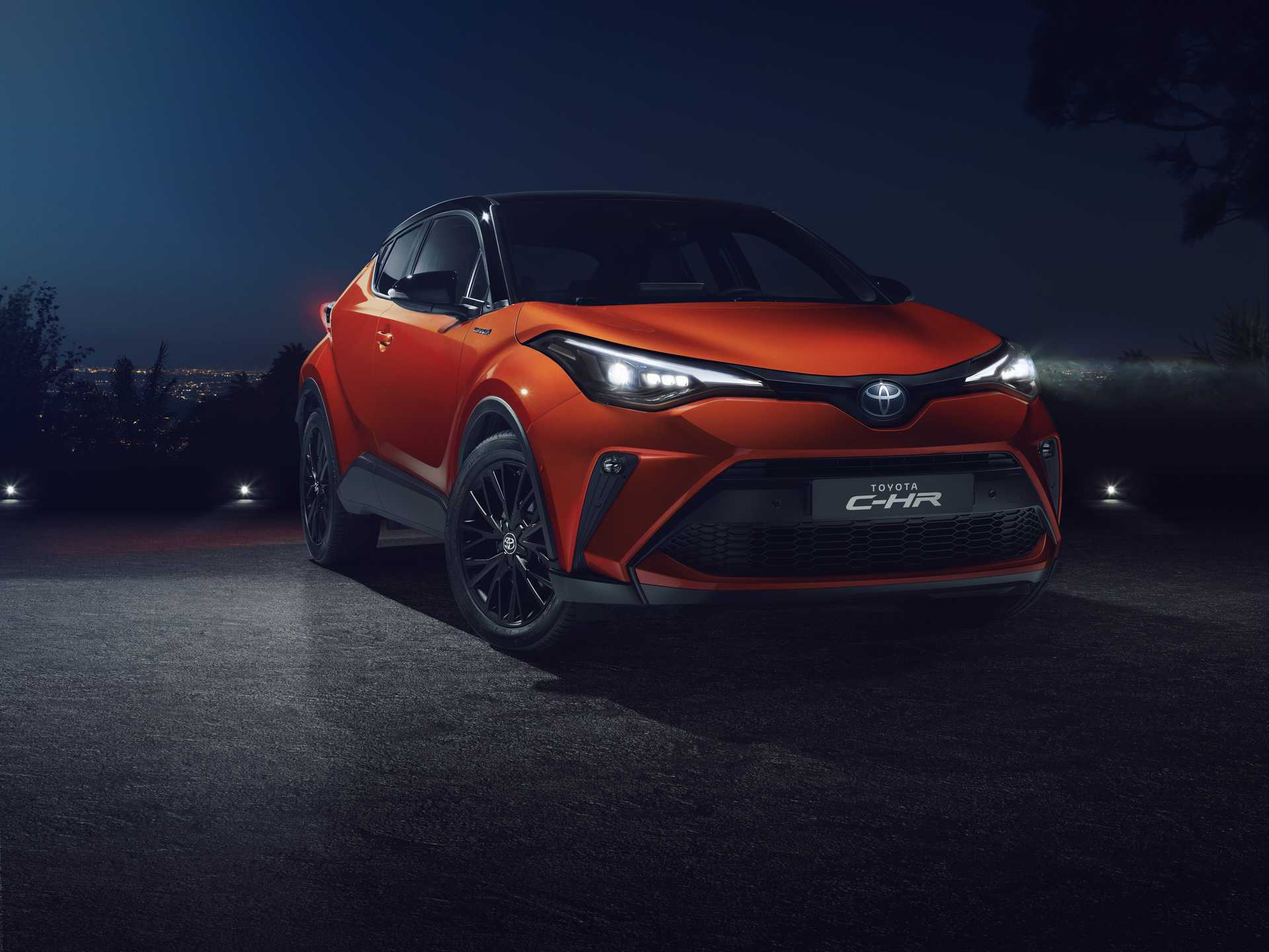 Toyota C-HR 2.0 VVT-i Hybrid CVT, 184hp, 2020