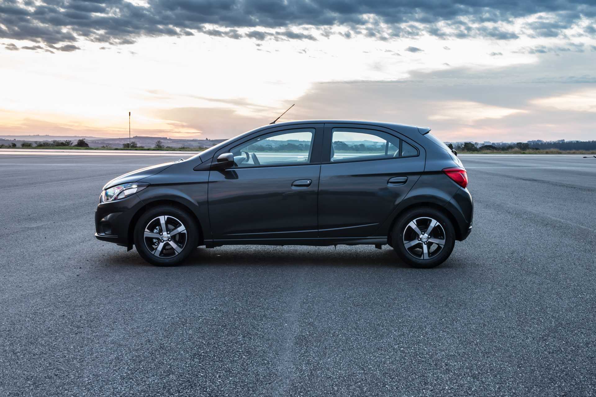 Chevrolet Onix 1.4 Automatic, 98hp, 2020