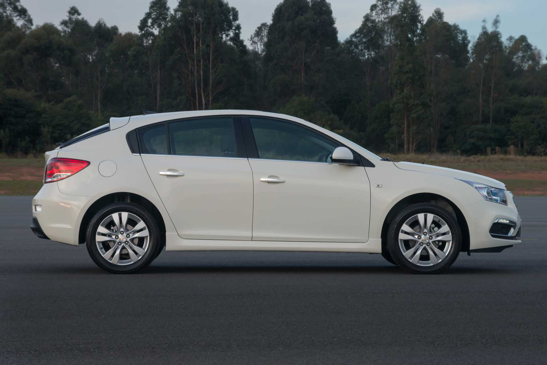 Chevrolet Cruze Sport6 1.8 E85 144hp, 2016