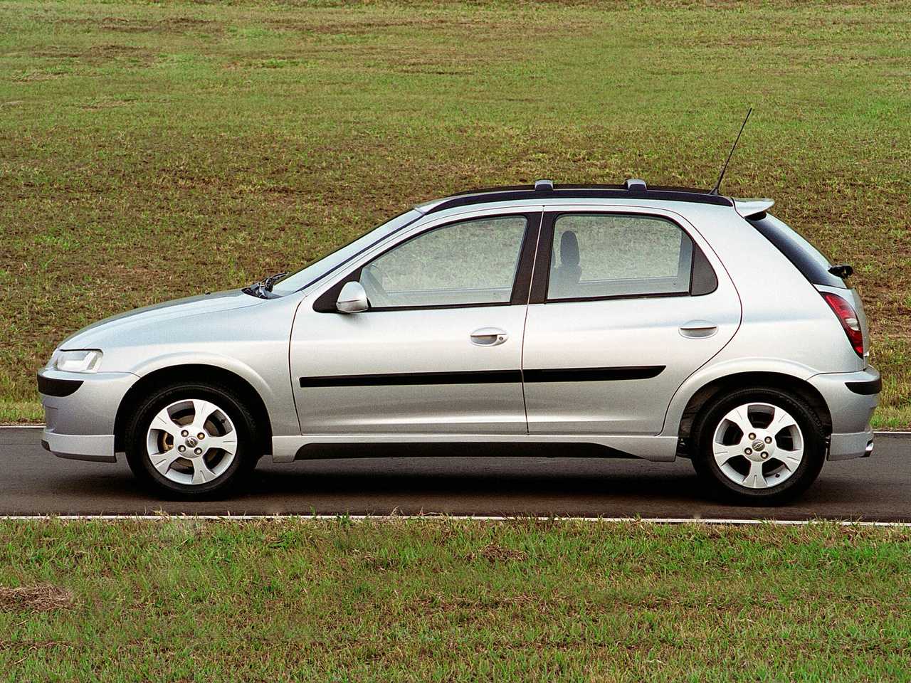 Chevrolet Celta 5-door 1st Generation 1.0 VHC Manual, 5-speed