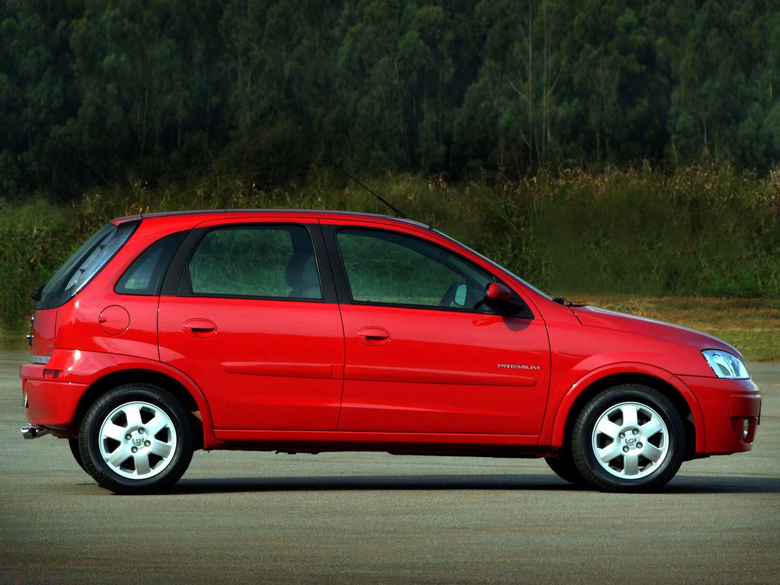 Chevrolet Corsa 1.8 Manual, 122hp, 2004