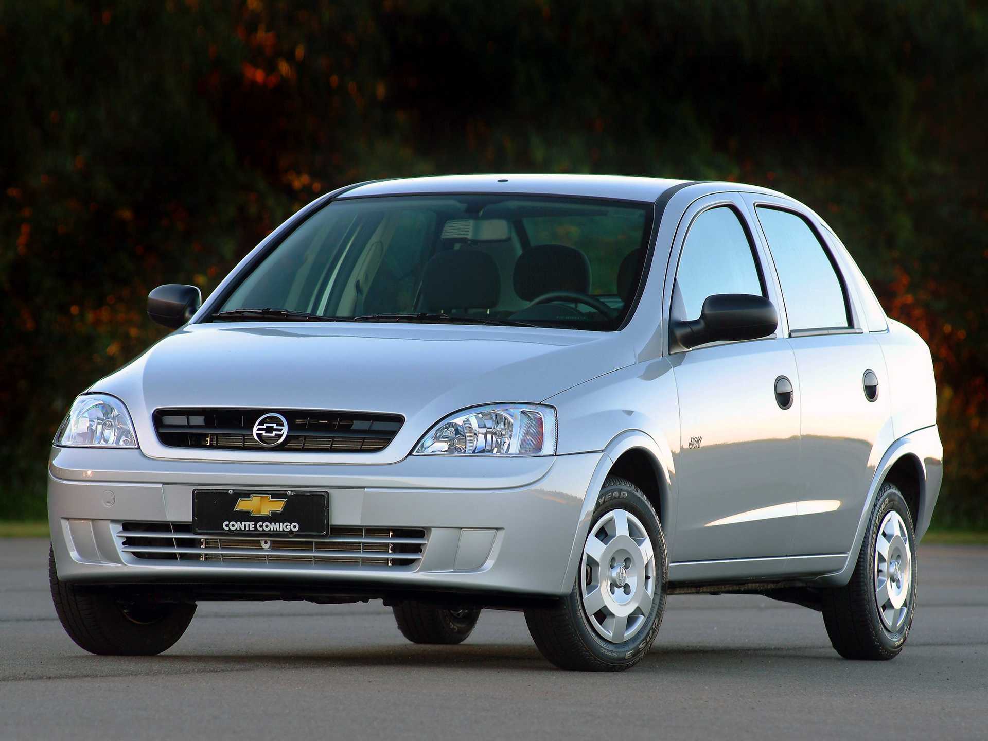 Chevrolet Corsa Sedan 1.8 Manual, 122hp, 2004