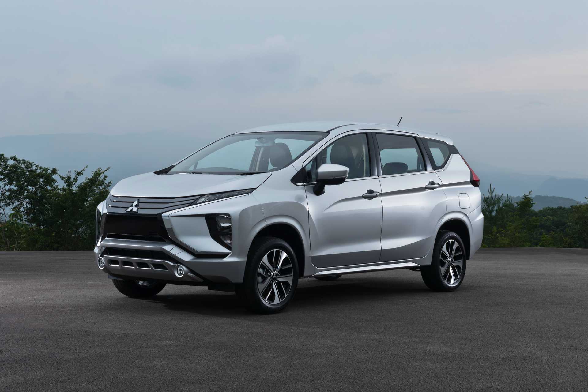 Mitsubishi Xpander 1.5 MIVEC Automatic, 105hp, 2018