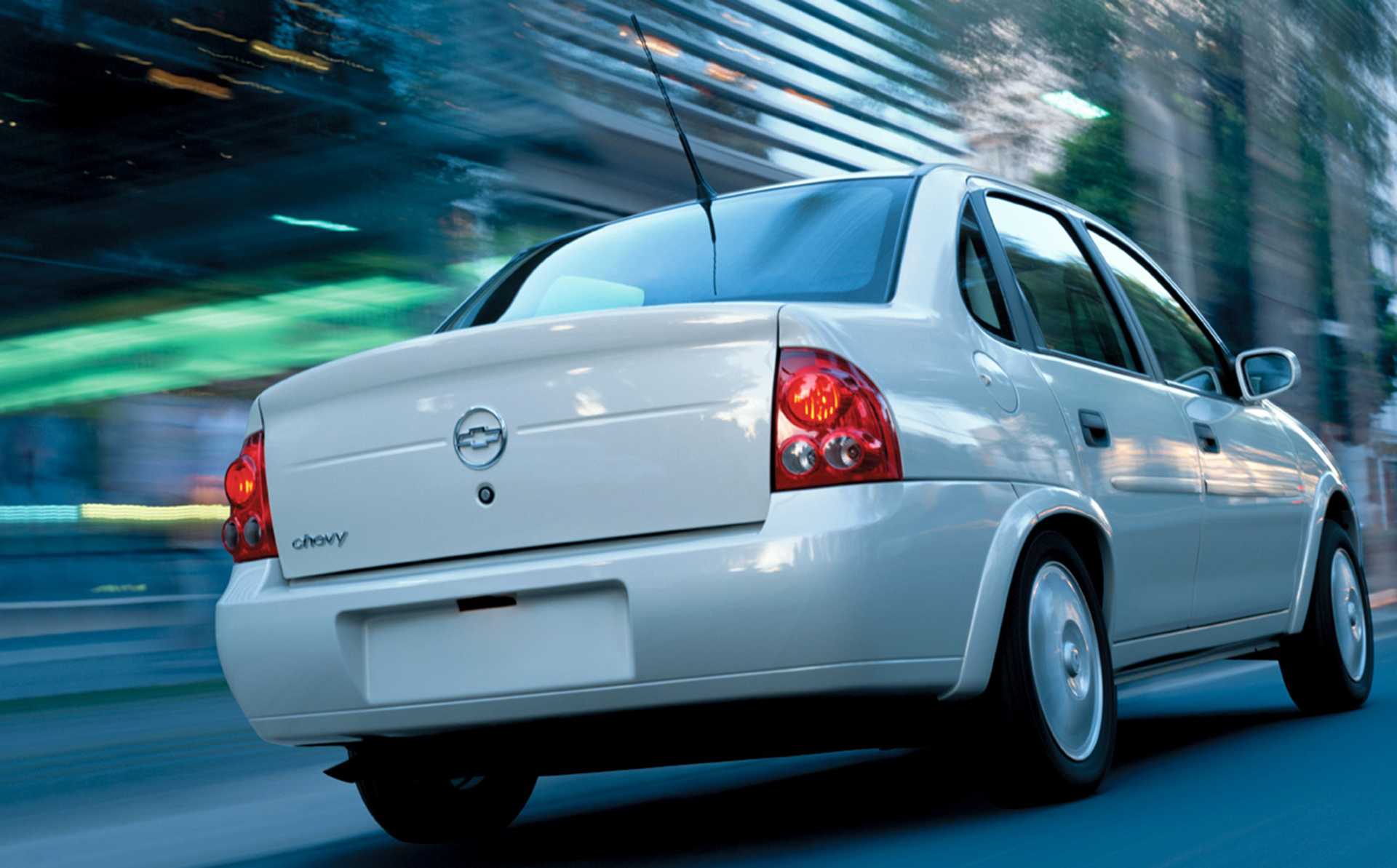 Chevrolet Chevy Sedan 2004