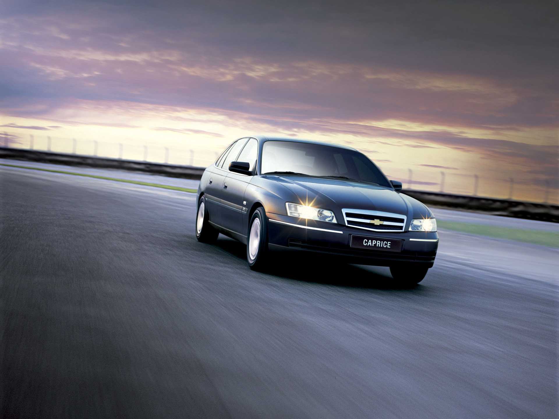 Chevrolet Caprice 5.7 V8 Hydra-Matic, 306hp, 2004