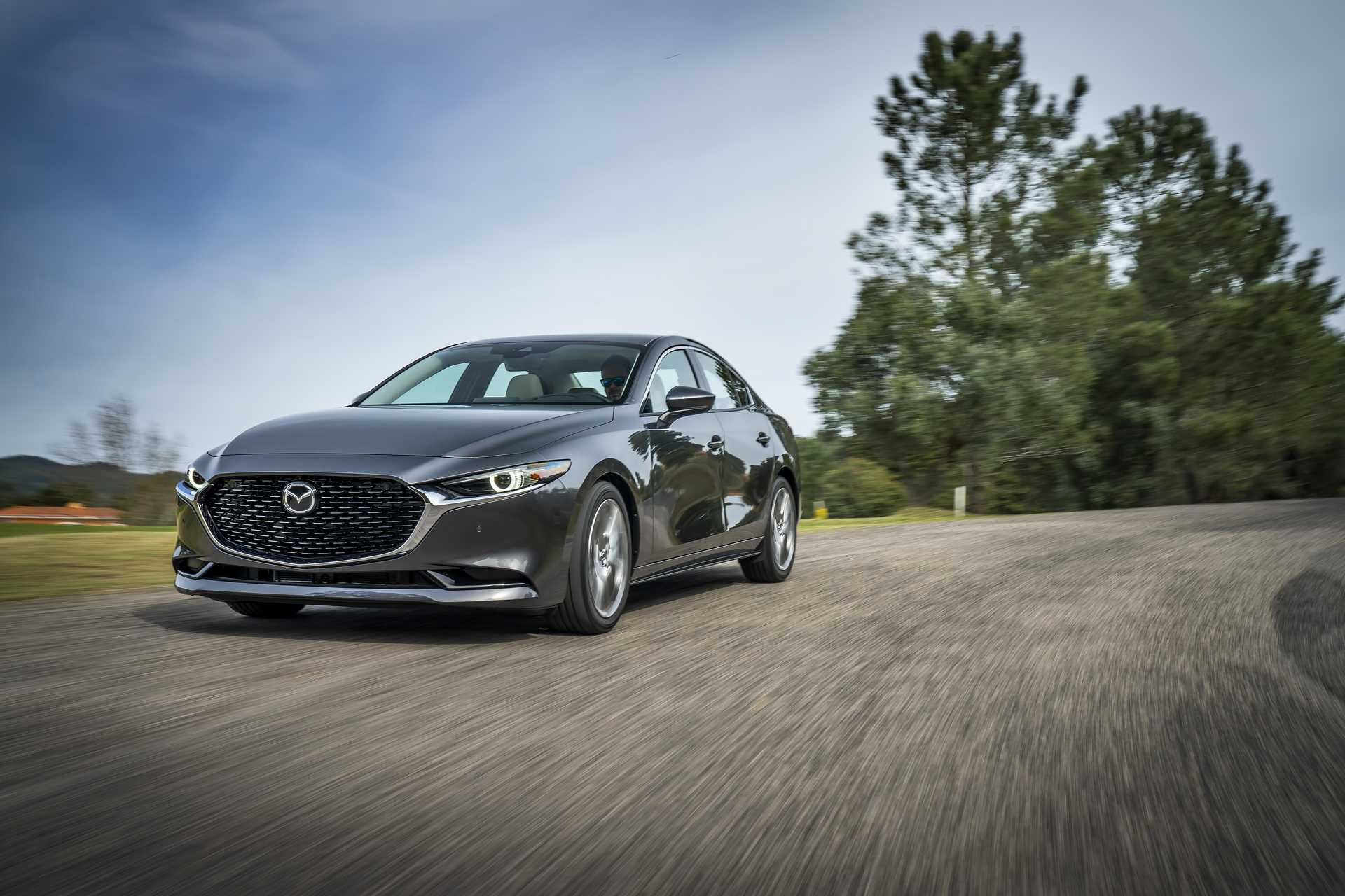 Mazda 3 Sedan 2.0 SKYACTIV-G M Hybrid 122hp, 2019