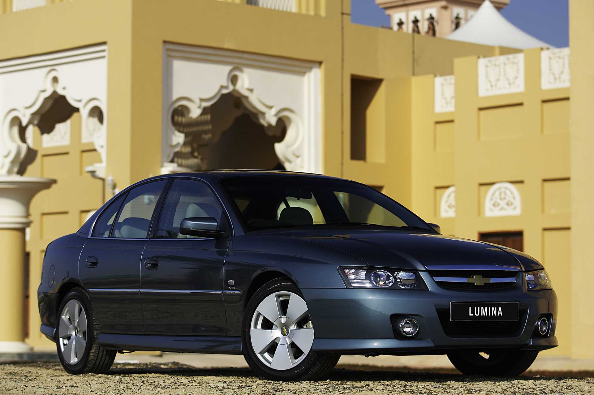 Chevrolet Lumina 3rd Generation Facelift 5.7 V8 Hydra-Matic, 4-speed