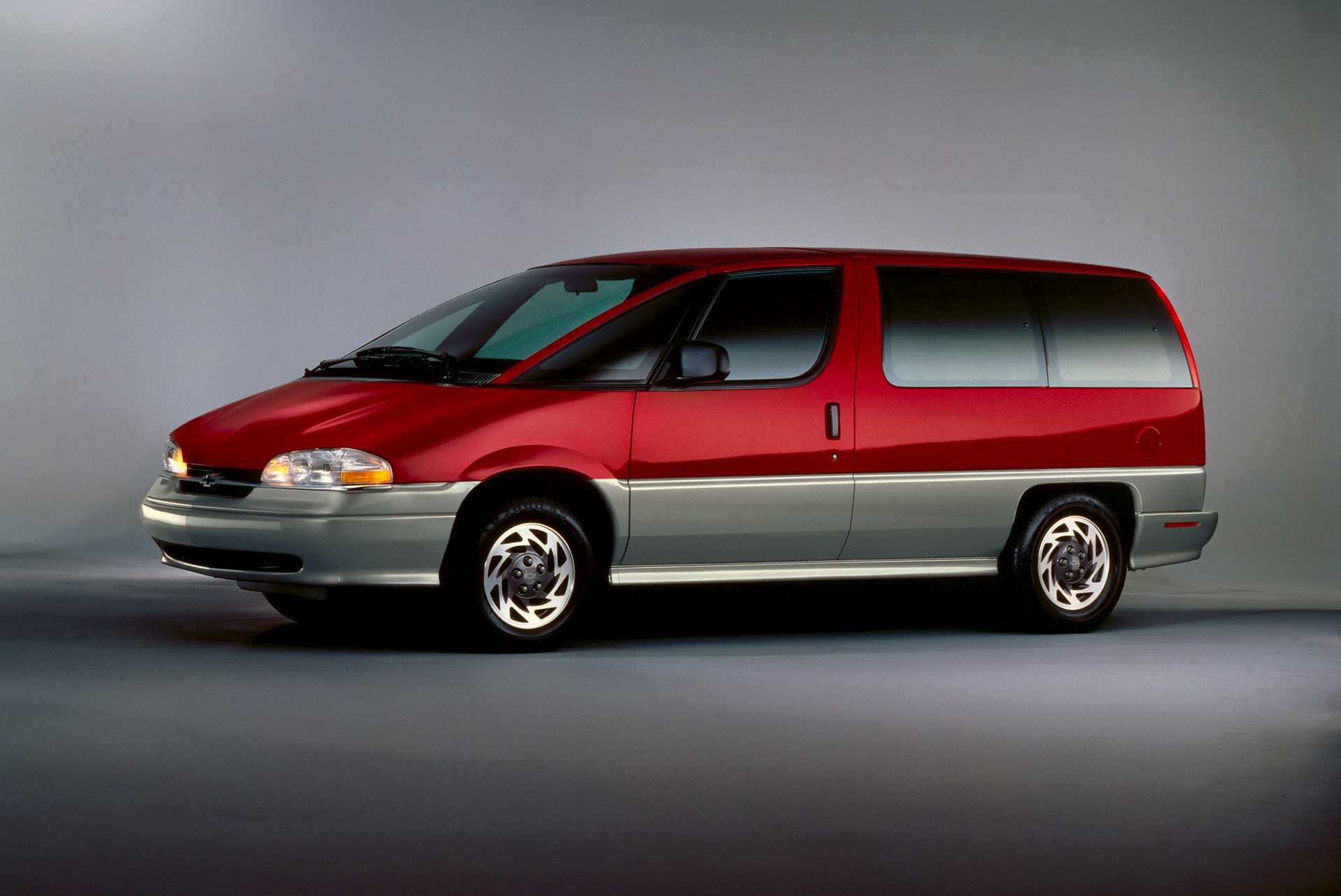 Chevrolet Lumina APV 3.8 V6 Hydra-Matic, 172hp, 1994