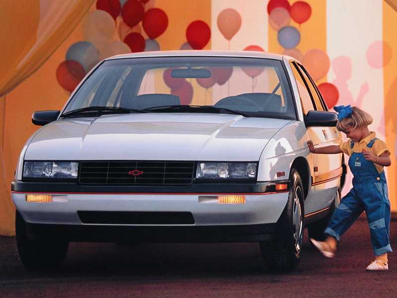 Chevrolet Corsica 2.8 V6 MFI 132hp, 1989