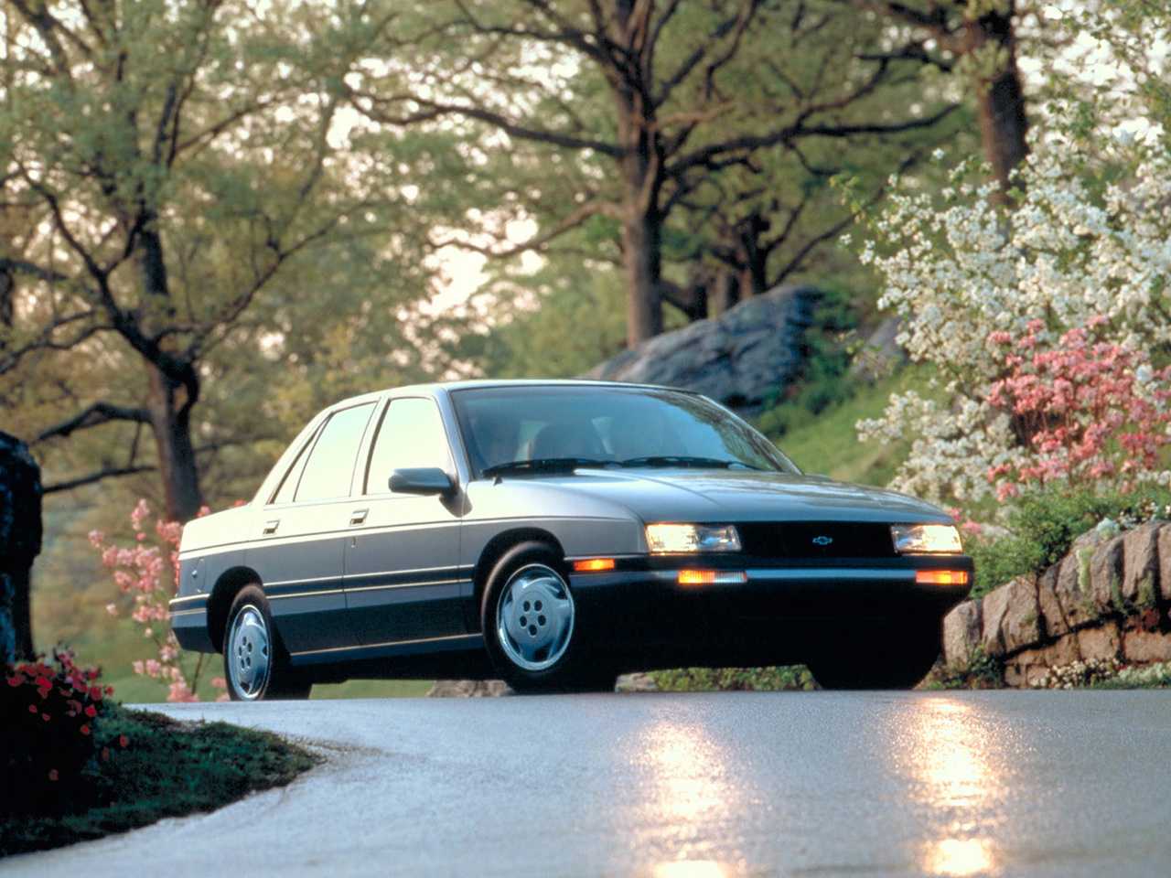 Chevrolet Corsica 2.2 TBI 97hp, 1990