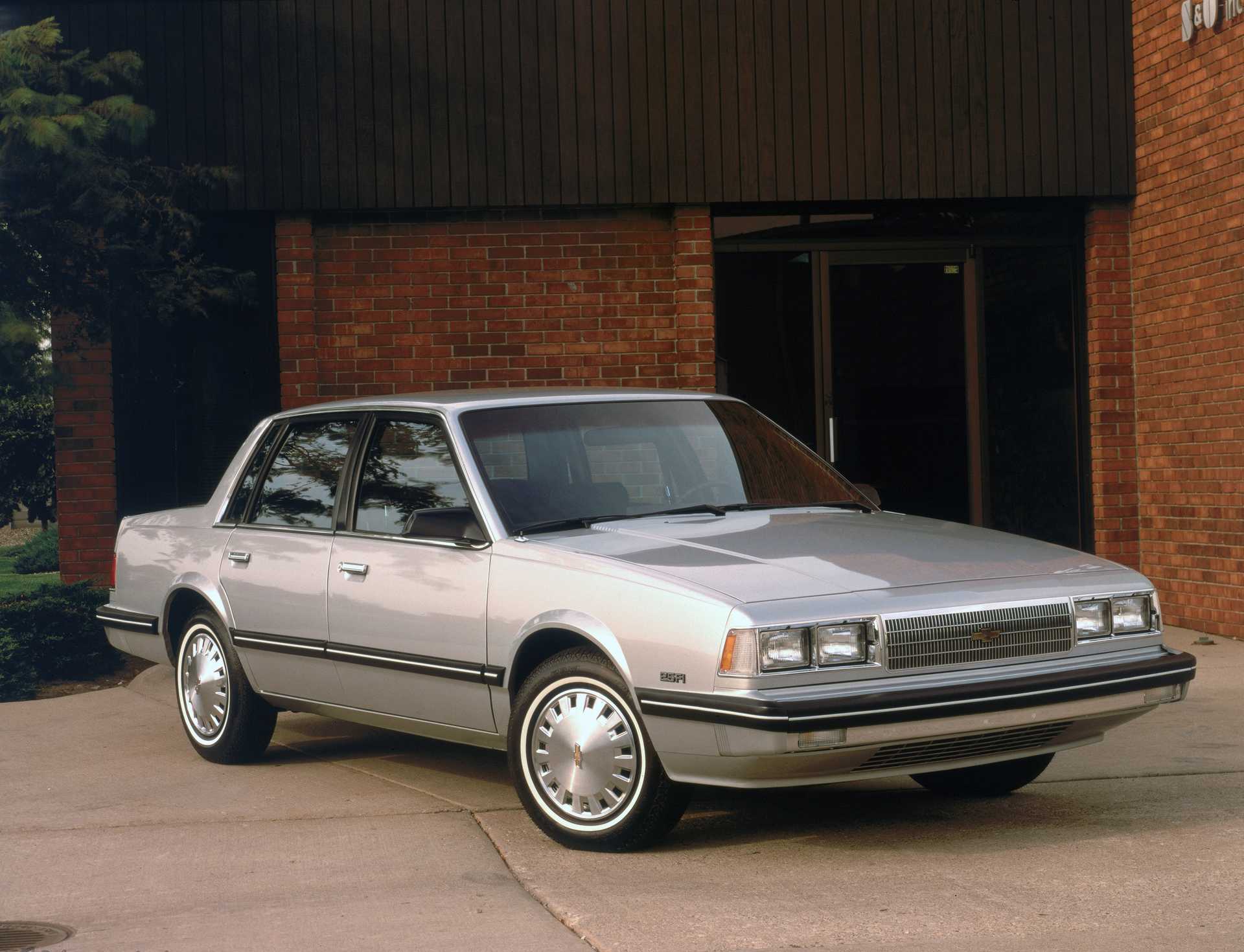 Chevrolet Celebrity 2.5 Hydra-Matic, 93hp, 1986