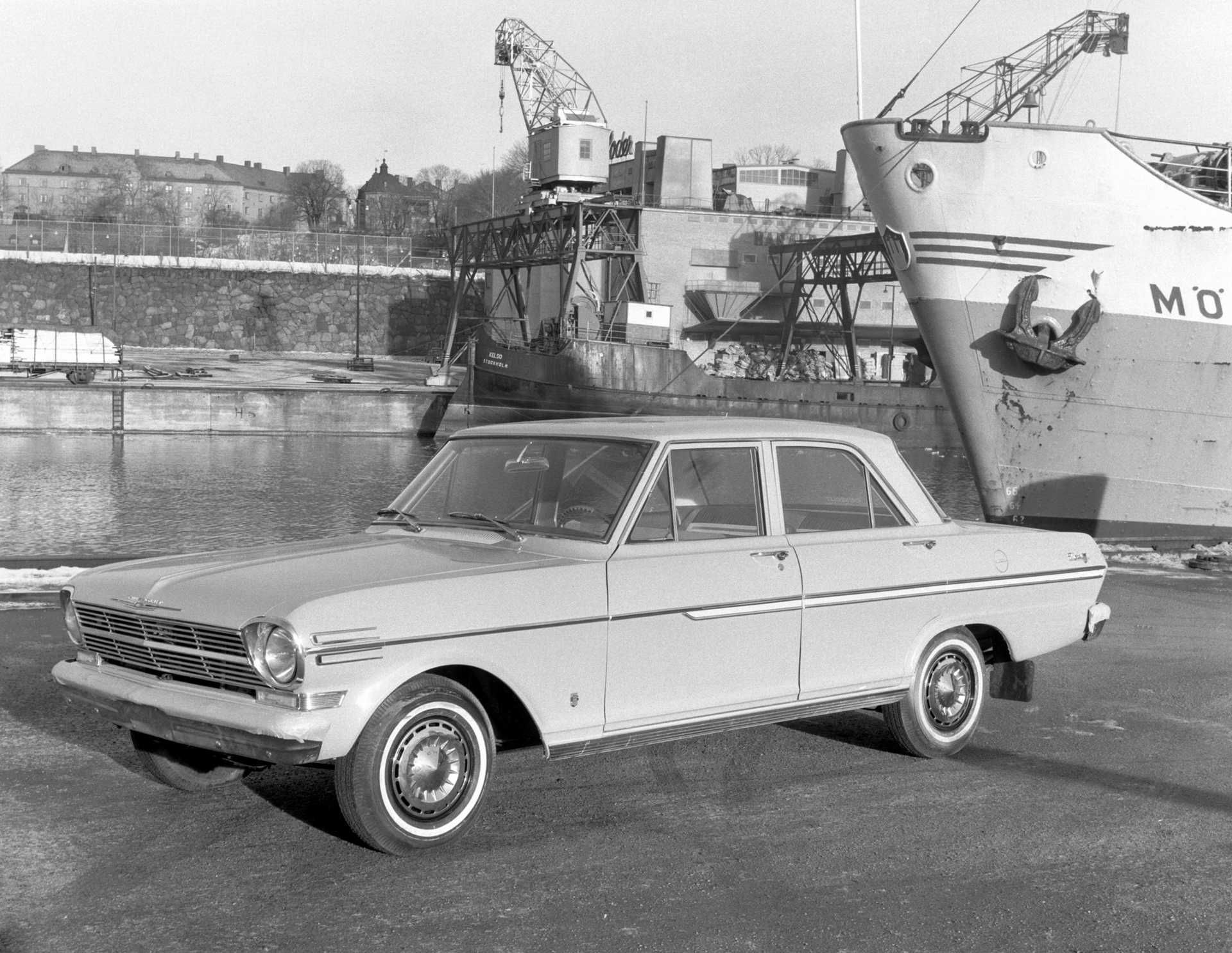 Chevrolet Nova 400 4-door Sedan 3.2 122hp, 1962
