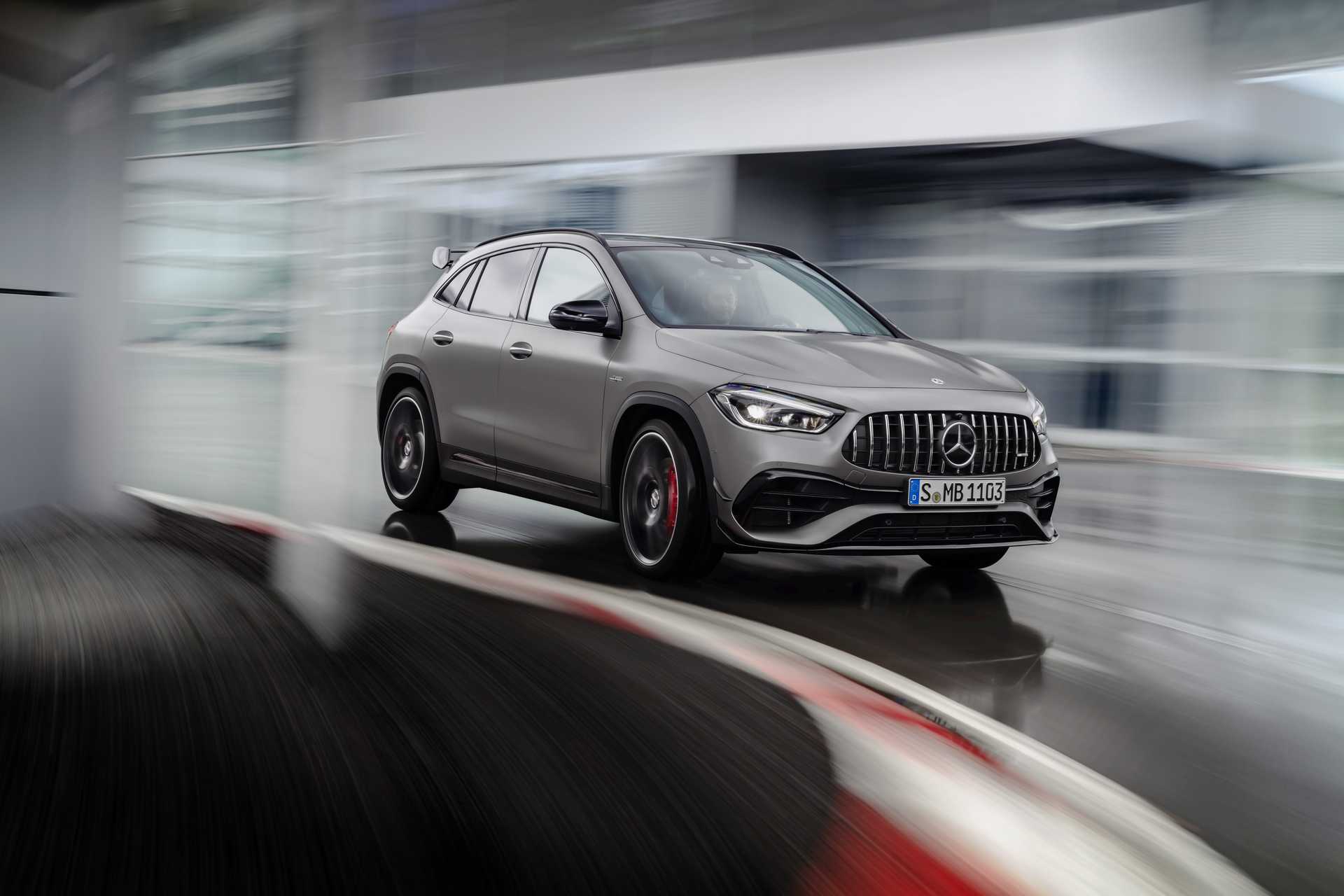 Mercedes-Benz AMG GLA 45 S 4MATIC+  8G-DCT, 421hp, 2020
