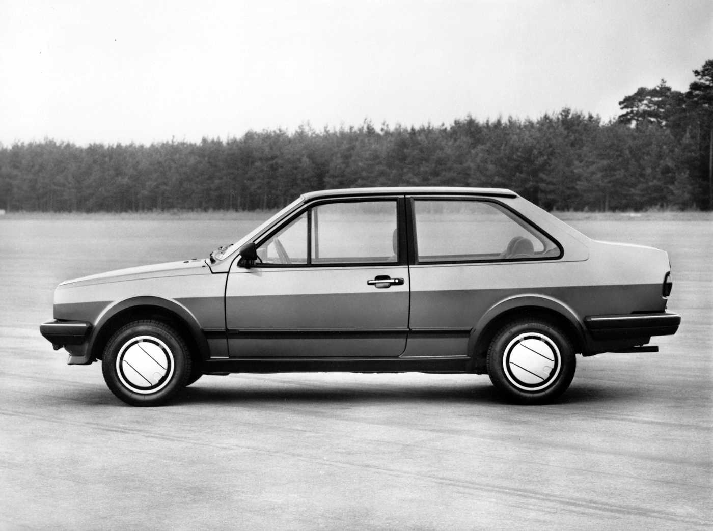 Volkswagen Polo Classic 2-door 1.3 Manual, 56hp, 1984